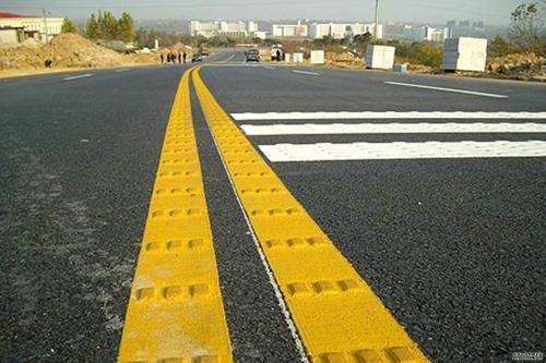 振荡标线施工技术